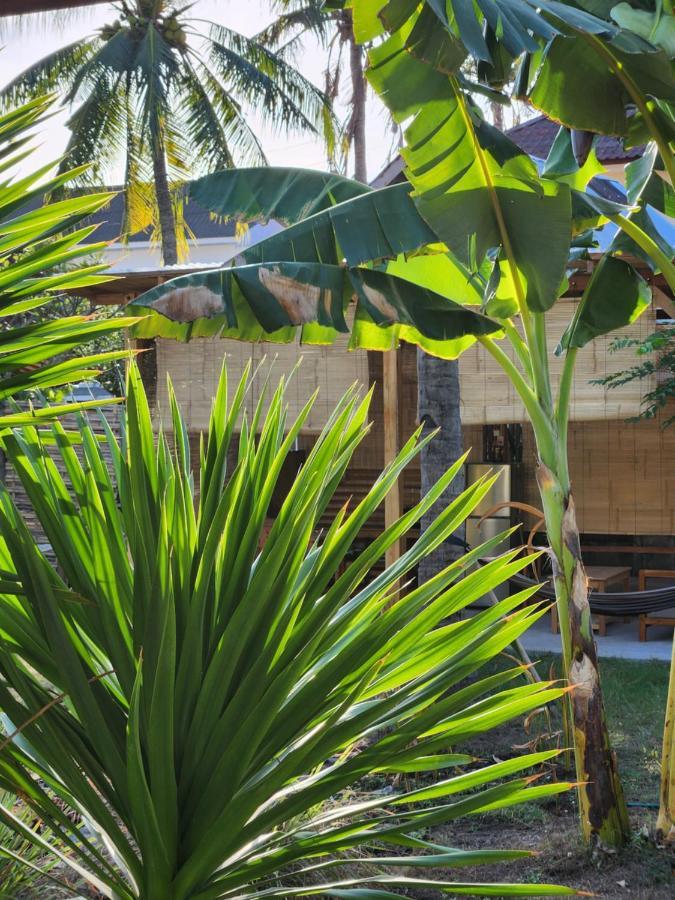 Kayu Cottage Gili Trawangan Exteriör bild