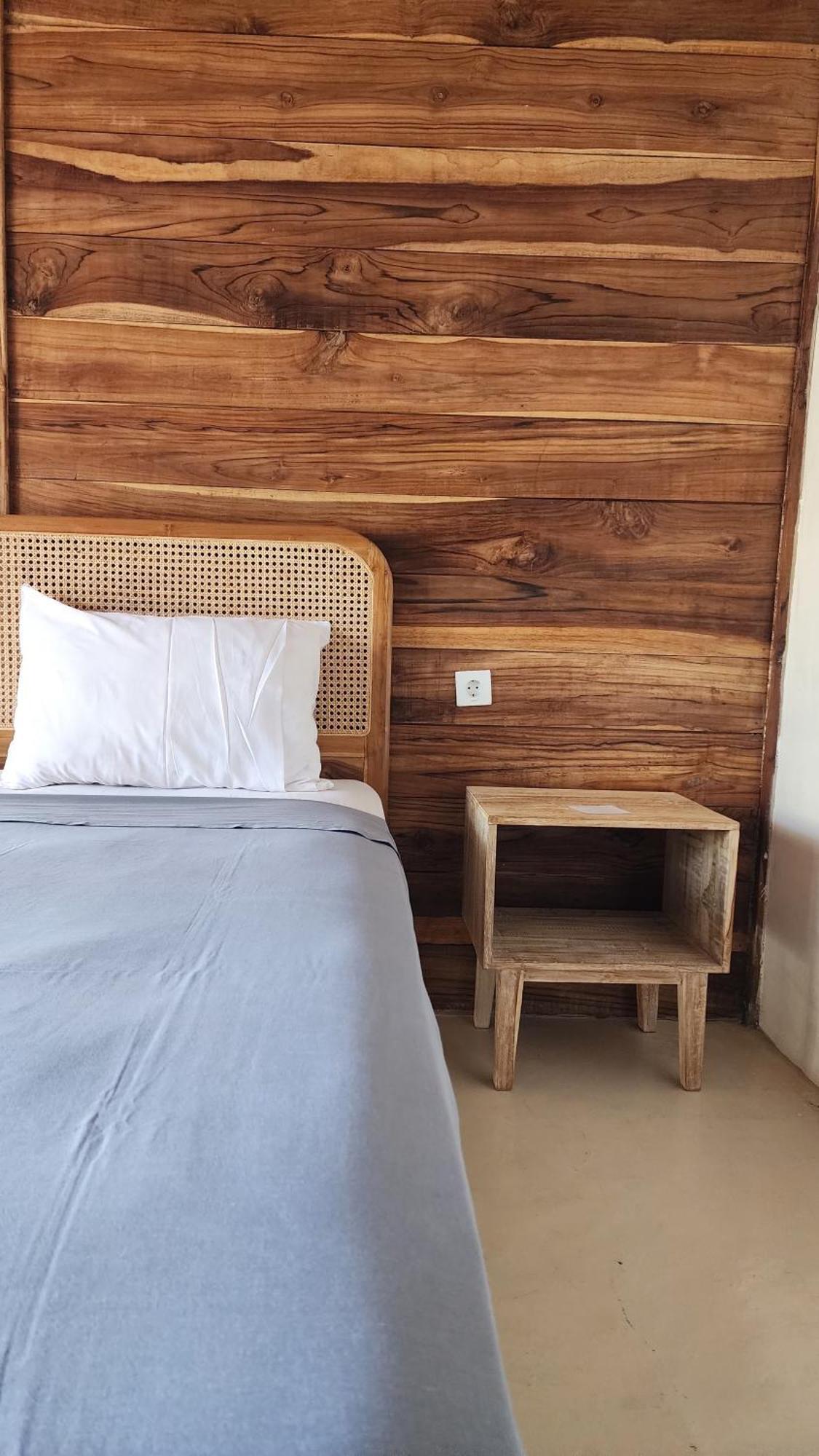 Kayu Cottage Gili Trawangan Exteriör bild